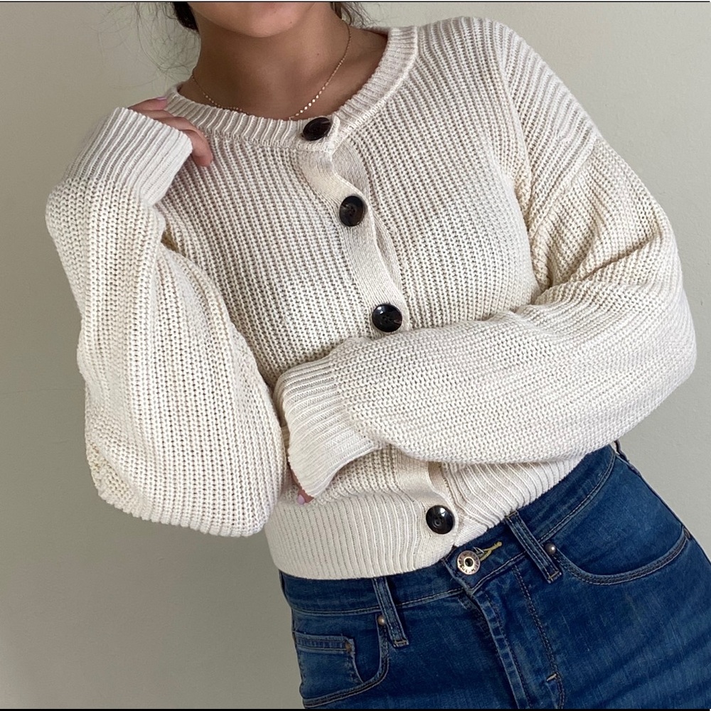 Forever 21 cream knitted sweater, size small